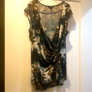 George sleeveless top. Crossover with tie size L.